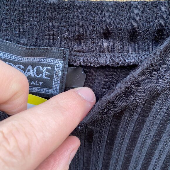 Vintage 1998 Versace Ripple Knit Logo T Shirt Black Size 54 - Picture 6 of 9